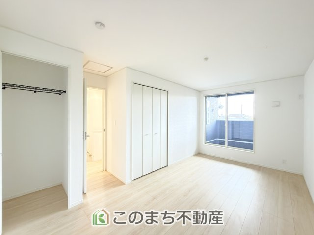 CRADLEGARDEN壬生町緑町第3の洋室|南向きで陽当たりの良い洋室♪風通しもよく快適です☆