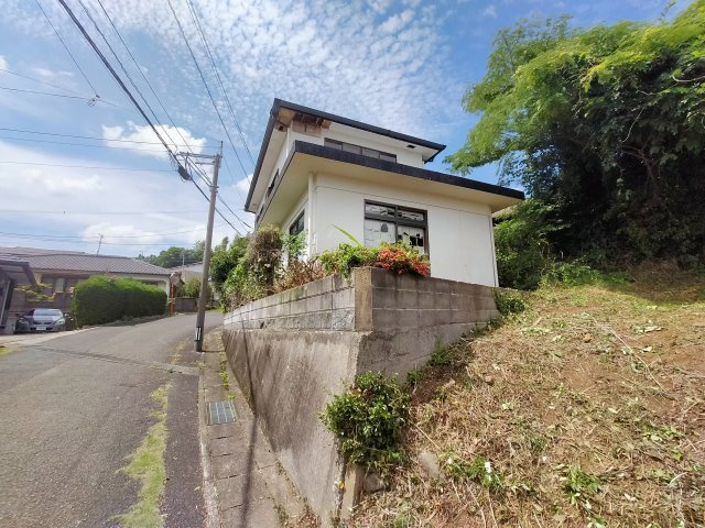 松瀬町古家付き土地の外観