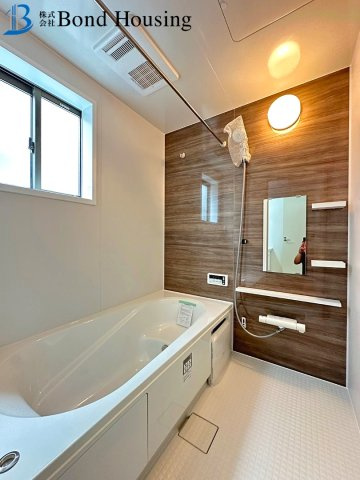 閑静な住宅街　狩場台3期　新築2区画　1号棟の浴室