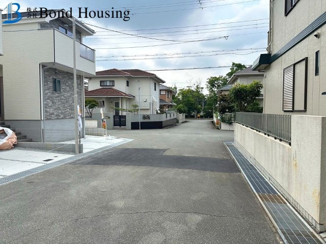 閑静な住宅街　狩場台3期　新築2区画　1号棟の駐車場