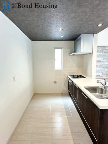 閑静な住宅街　狩場台3期　新築2区画　1号棟のキッチン