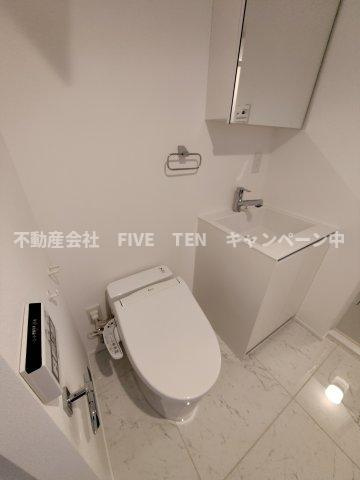 渋谷区代々木１丁目の賃貸マンションのトイレ