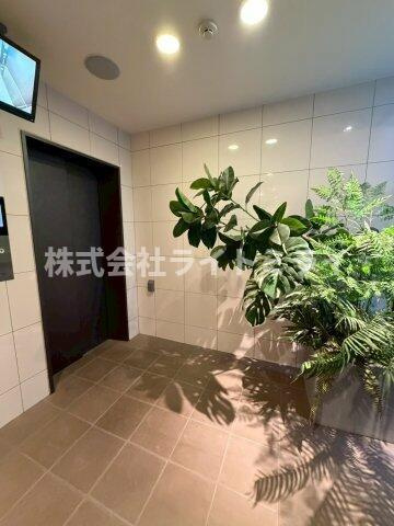 ベラスウィータ高田馬場のロビー|エレベータ― 