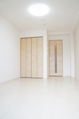 ゆったり過ごせる居間です
