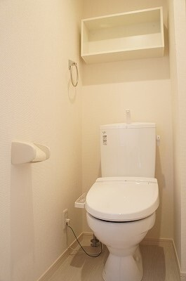 コンパクトで使いやすいトイレです