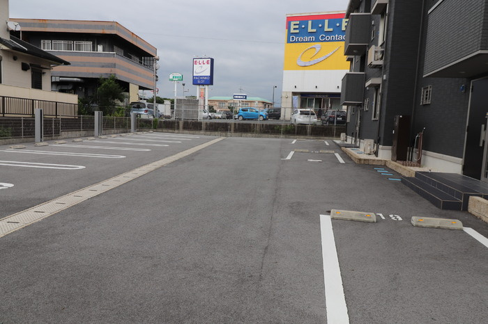 Fy-style Kikuchiの駐車場
