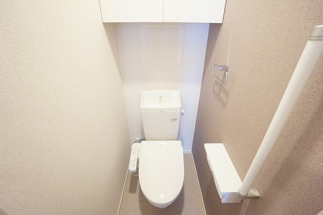【トイレ】 | レジデンス　プリュⅥ | コンパクトで使いやすいトイレです