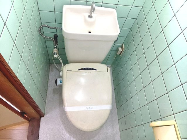 若草町戸建賃貸のトイレ