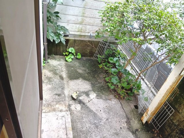 若草町戸建賃貸の庭