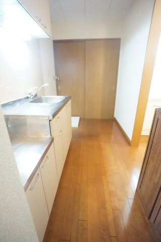 ゆったり過ごせる居間です
