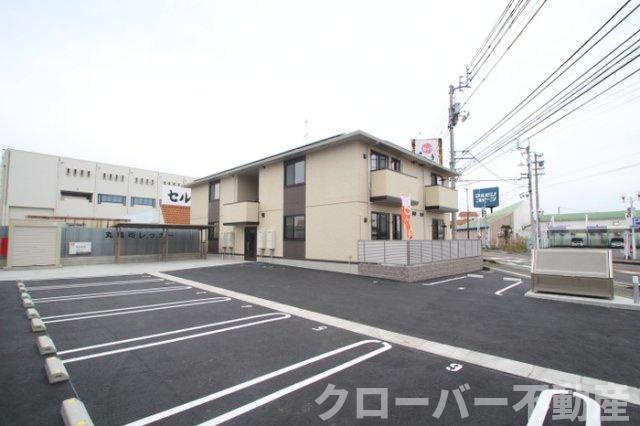 アヴァンサール 優の外観