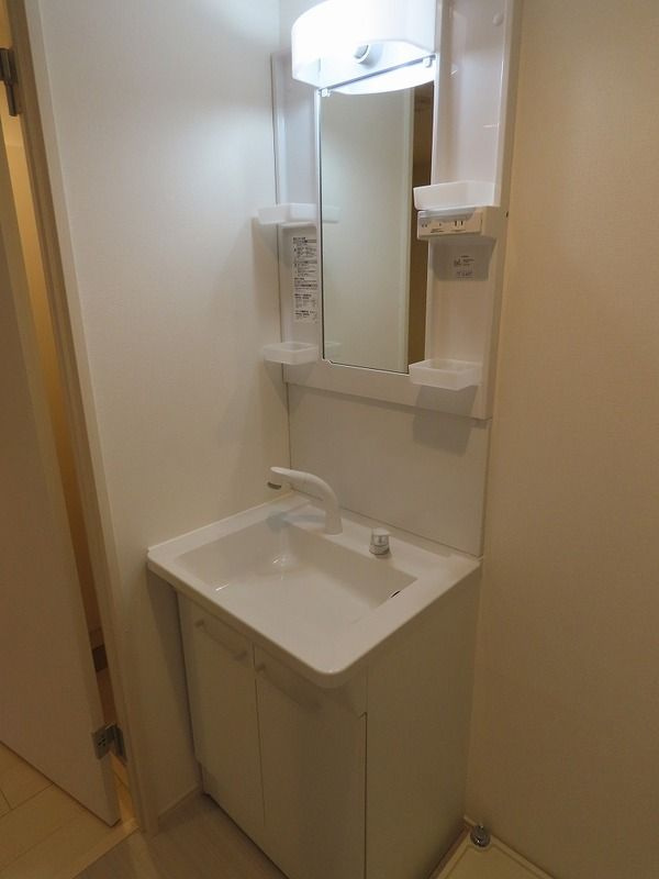 リブリ・さいたま中央の独立洗面台|別部屋参考写真となります