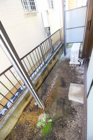 簡単な家庭菜園も楽しめるお庭です