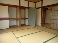 落ち着いた雰囲気の和室付きです