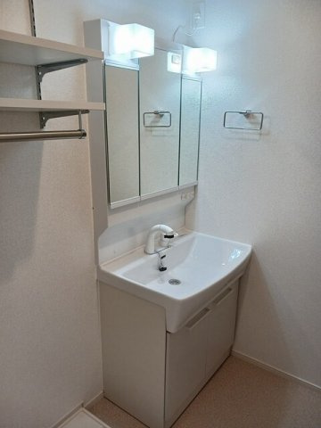 コンパクトで使いやすい洗面所