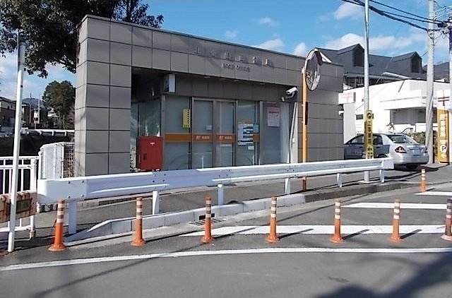 北秦野郵便局まで1000m