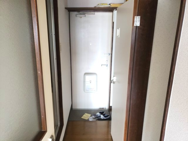 アピロス奥戸の玄関