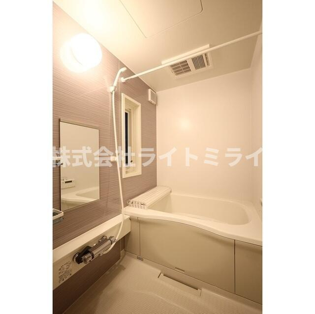 小石川２丁目貸家の浴室| 