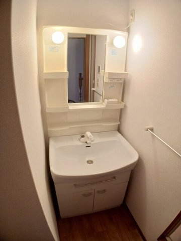 ピュアティ弐番館の洗面所|コンパクトで使いやすい洗面所