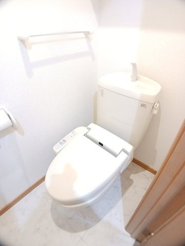 カルムのトイレ|清潔感のあるトイレです