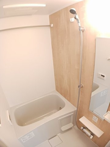 ピュアティ弐番館の浴室|コンパクトで使いやすいお風呂です