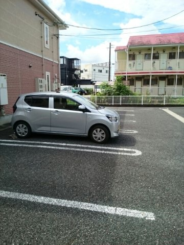 ピュアティ弐番館の駐車場|駐車場です