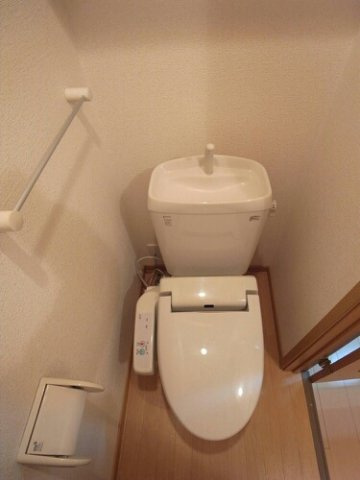 カルムのトイレ|清潔感のあるトイレです