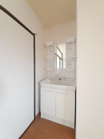 エクセレント’９５の洗面所|忙しい朝には欠かせない洗面所です