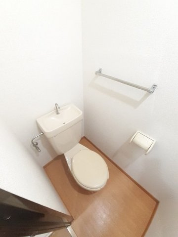 エクセレント’９５のトイレ|トイレです