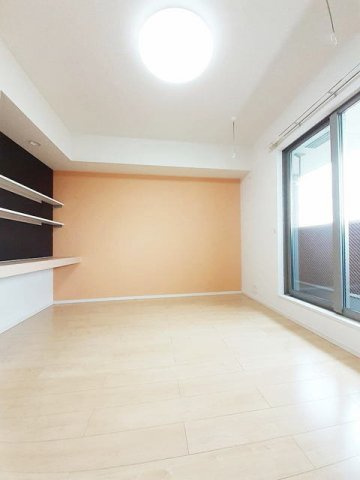 スカイハウスの居間・リビング|ゆったりとした居間です
