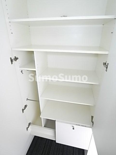 レジディア神戸元町の収納
