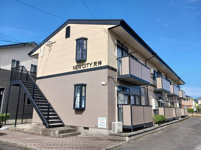 ＮＥＷ　ＣＩＴＹ天神の外観|きれいな外観です