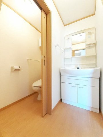 フォルシュⅡの洗面所|スペースが確保できる洗面所です