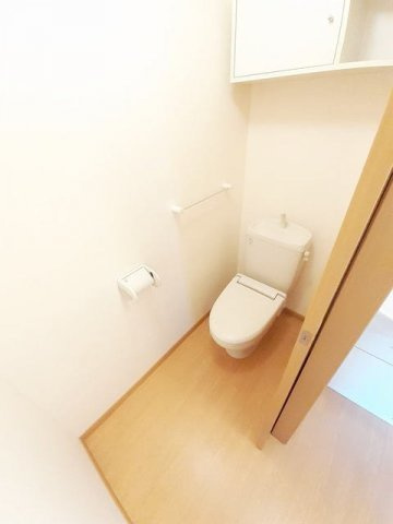 フォルシュⅡのトイレ|落ち着いたトイレです