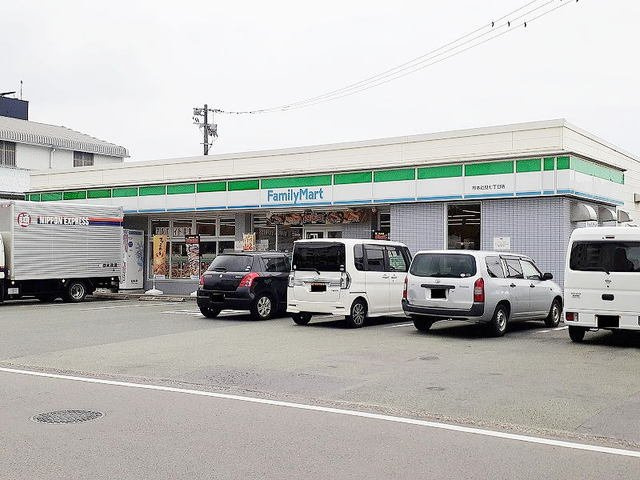 グランフォーレ近見Ⅰの周辺|ファミリーマート近見七丁目店まで400m