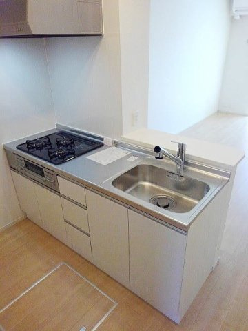 リアン　メゾンのキッチン|コンパクトなキッチンで掃除もラクラク
