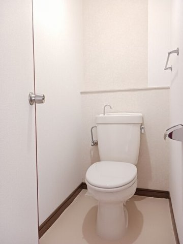 リバーサイドハイツのトイレ|落ち着いたトイレです