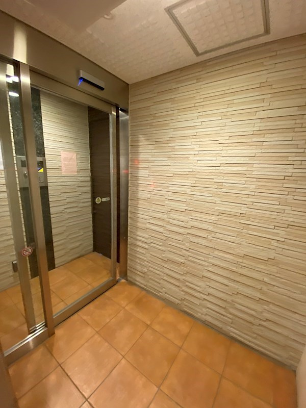 ラスパシオ三軒茶屋のロビー