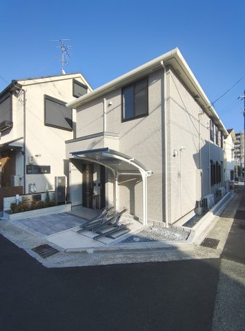 リュクス摩耶の外観