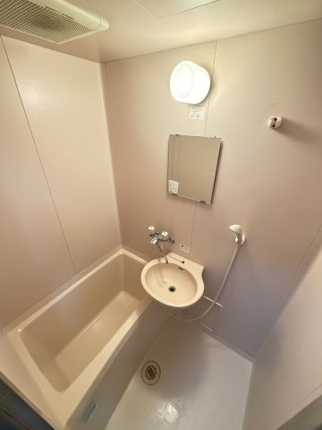 中央マンションの浴室