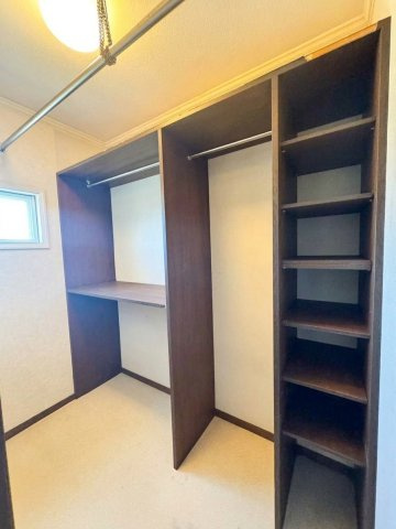 所沢市下富中古戸建のその他|季節物の家電や掃除用具などをすっきりと仕舞えて、居住空間を広く快適に保つのに役立ちます。