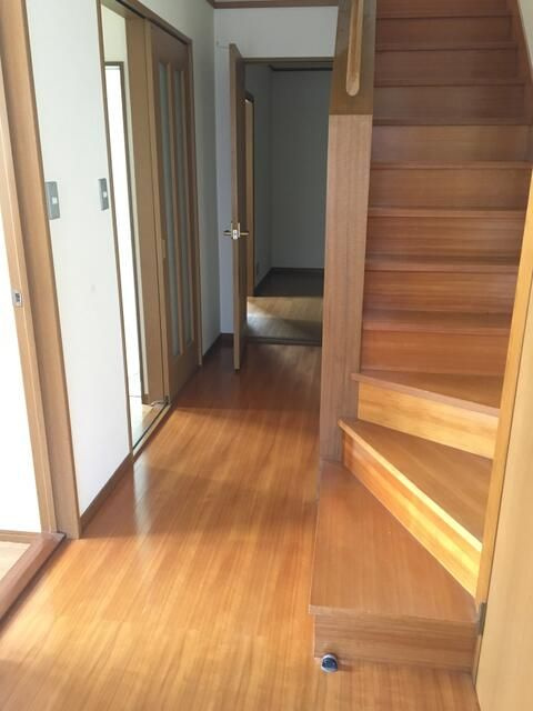 御影石町貸戸建の内装
