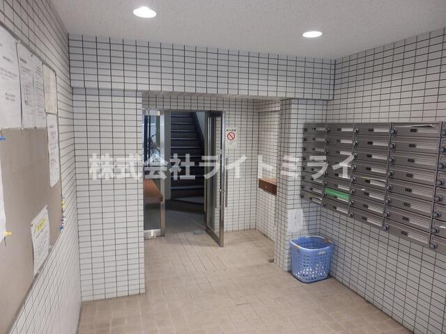 トップ巣鴨のエントランス| 