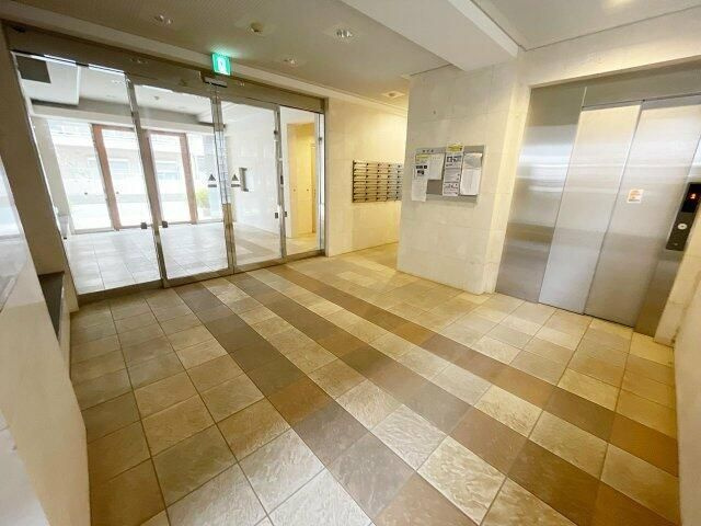 マイナビＳＴＡＹ幕張本郷のエントランス