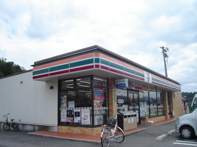 メゾン・ド・アンジュの周辺|セブンイレブン熊野町初神店まで120ｍ