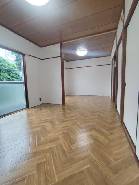 コーポ森前の洋室