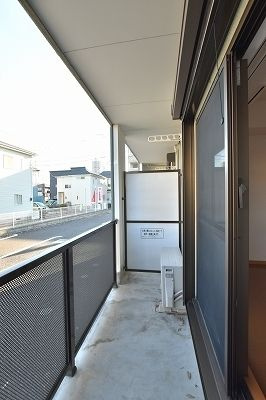 相模原市緑区橋本５丁目の賃貸マンションのバルコニー