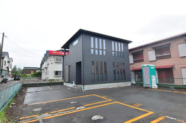 Ｇｒｅｃｅｌａｎｄ岡田６丁目の外観
