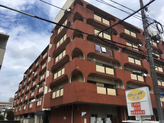 コーポハピネス
