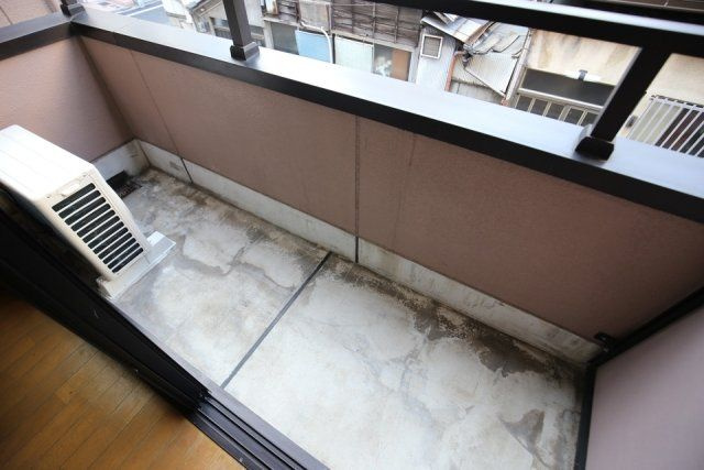 コンフォート日暮里のバルコニー